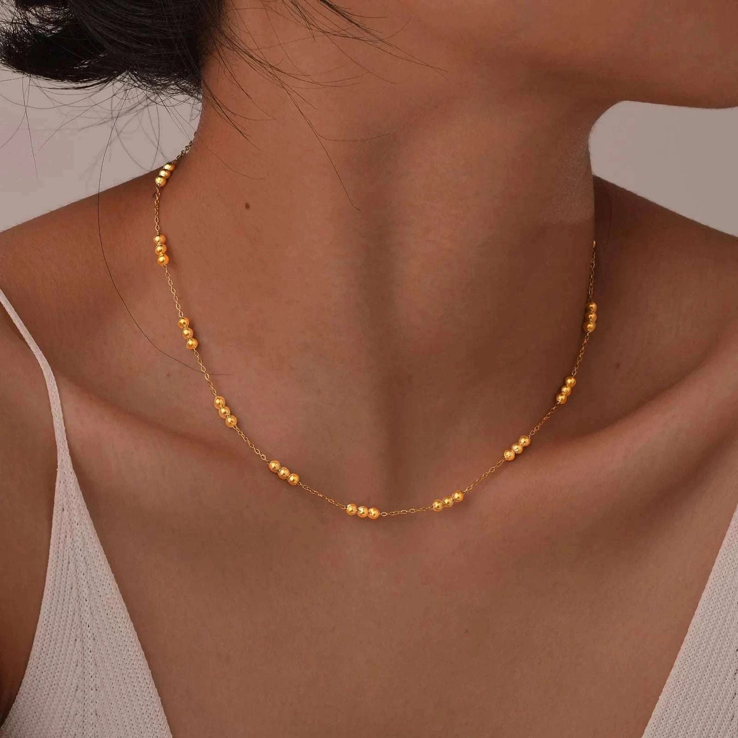 Glittering Necklace