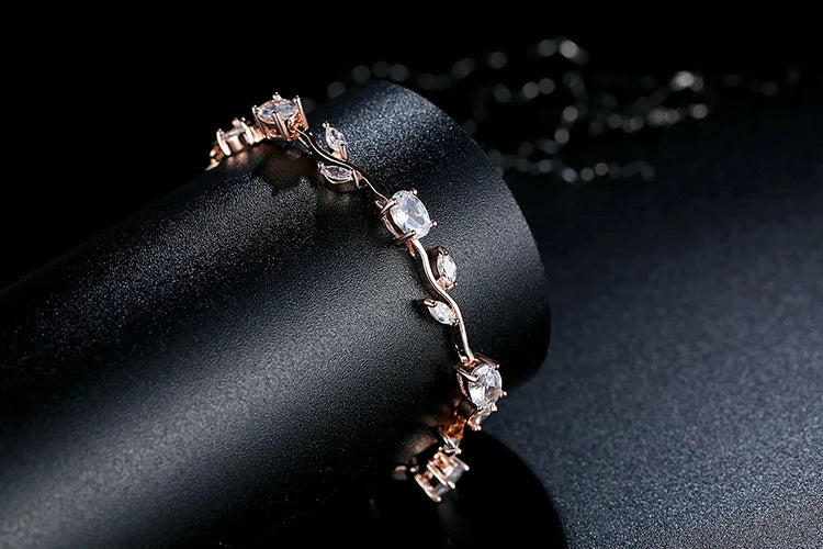 Eva Leaf Bracelet