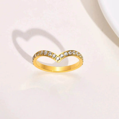 Delicate Chevron Ring - Luxe Box Store