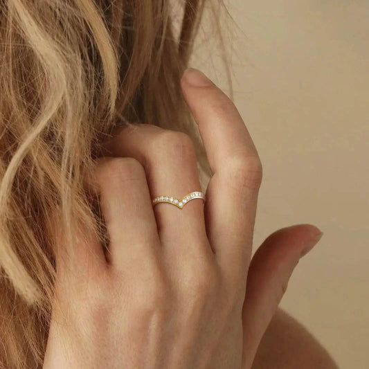 Delicate Chevron Ring - Luxe Box Store
