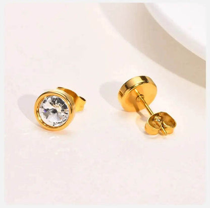 Juri Stud Earrings - Luxe Box Store