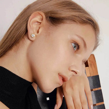 Juri Stud Earrings - Luxe Box Store